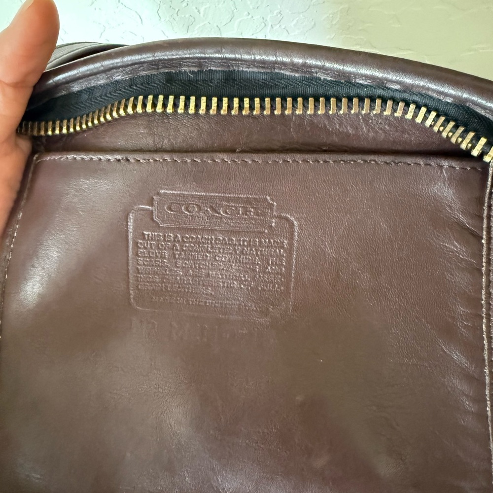 S O L D !!  Vintage Coach Dark Brown Leather Messenger Bag - Picture 5 of 8